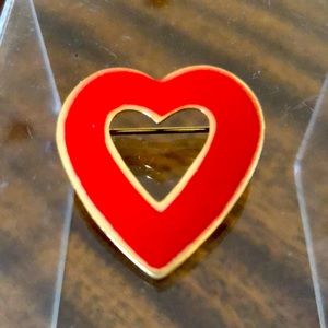 red and gold tone enamel heart pin brooch